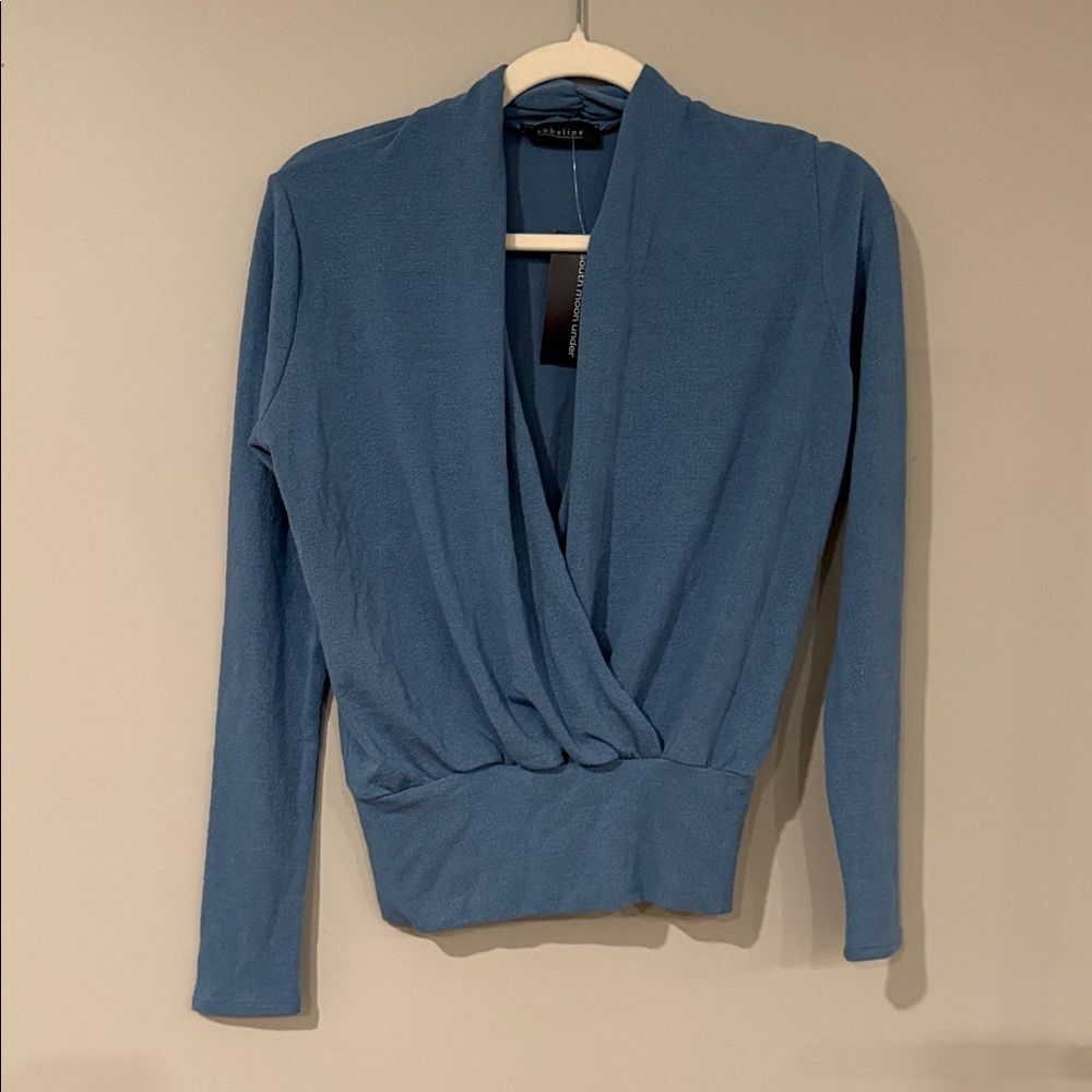 NWT‎ South Moon Under blue soft flowy wrap blouse